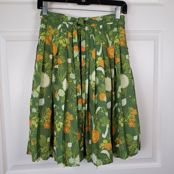 Modcloth Green Floral Retro Pleated Skirt Size S - Picture 2 of 9